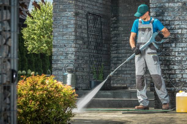 Best Driveway Pressure Washing  in Franklin Center, NJ